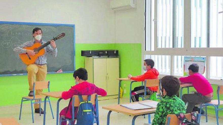 Los centros se preparan para celebrar el Día del Flamenco