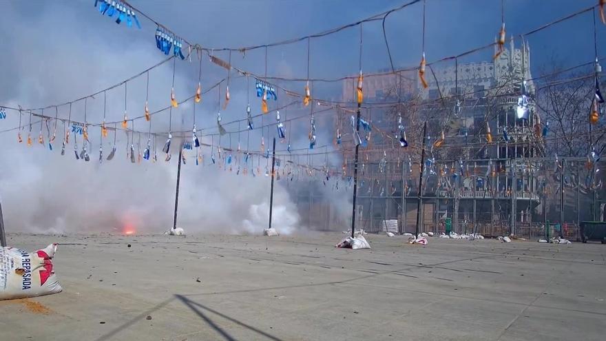 Mascletà de pirotecnia Tomás con el 11-M en el recuerdo