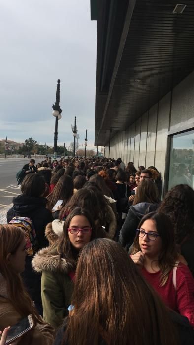 Operación Triunfo desata la locura en València