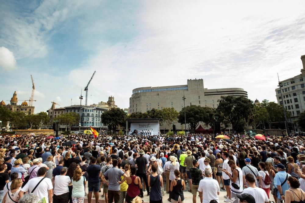 Actos de homenaje por las víctimas del 17-A