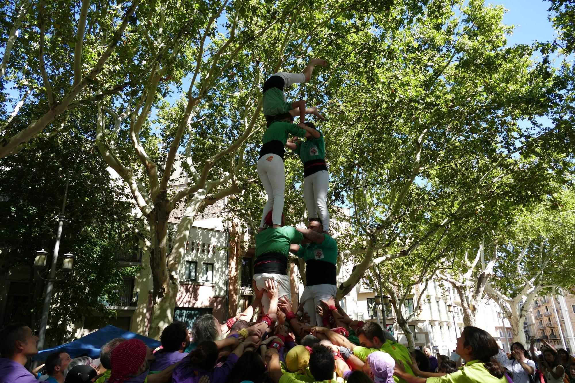 Els Merlots celebren la diada castellera d'aniversari a la Rambla de Figueres