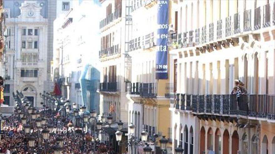 El ayuntamiento no prevé cambiar el recorrido de la Ofrenda de Flores