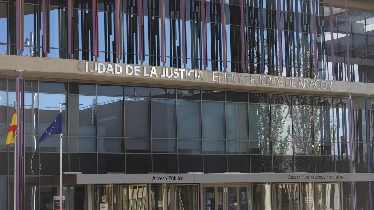 El juicio se celebró ayer ante el Juzgado de lo Penal número 3 de Zaragoza.
