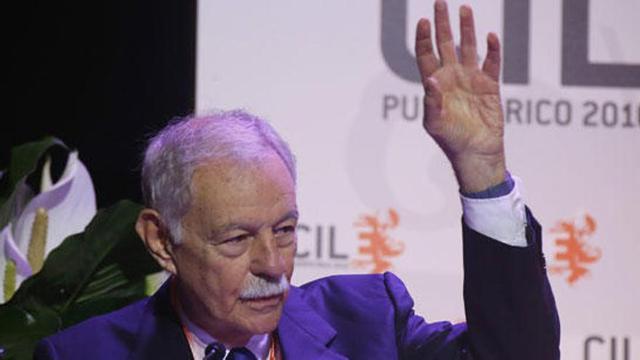 El novelista Eduardo Mendoza.