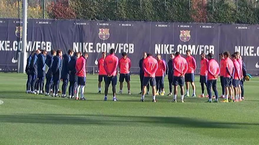 El Barça guarda un minuto de silencio antes del entrenamiento