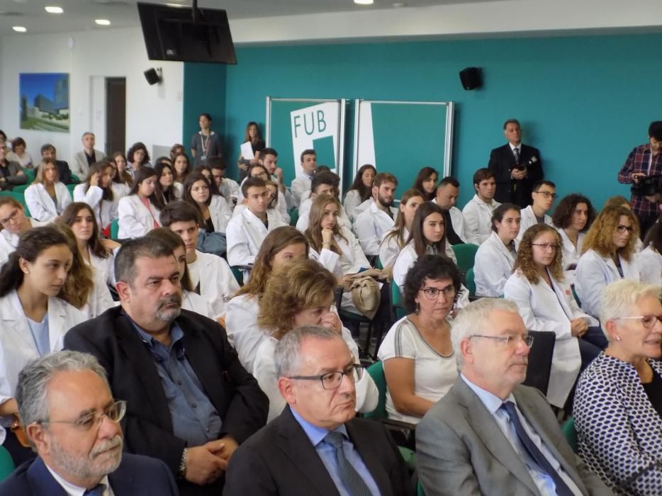 Imatges de l'acte de benvinguda als estudiants de Medicina a UManresa.