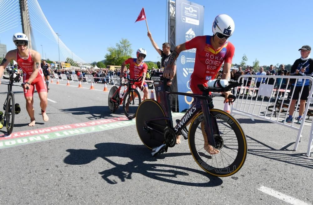 El Mundial de Triatlón en Pontevedra, la fiesta del deporte. // G. Santos