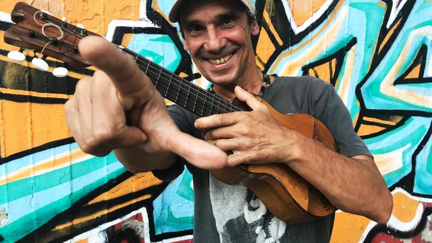 Manu Chao zanja su deuda con Cambados