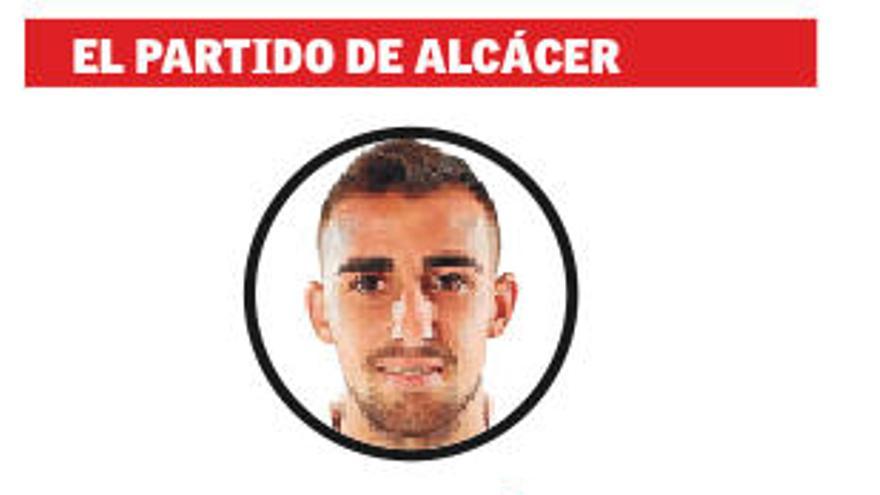 Paco Alcácer no encuentra sitio en el Barcelona