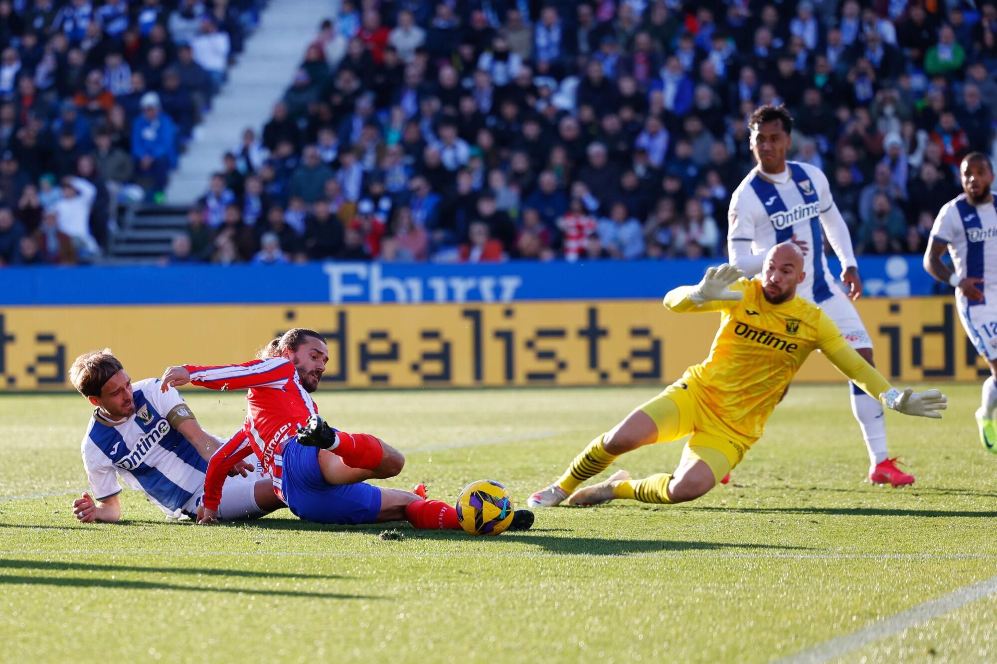 Antoine Griezmann of Atletico de Madrid in action during the Spanish League, LaLiga EA Sports, football match played between CD Leganes and Atletico de Madrid at Butarque stadium on January 18, 2025, in Leganes, Madrid, Spain. AFP7 18/01/2025 ONLY FOR USE IN SPAIN. Dennis Agyeman / AFP7 / Europa Press;2025;SPAIN;SPORT;ZSPORT;SOCCER;ZSOCCER;CD Leganes v Atletico de Madrid - LaLiga EA Sports;