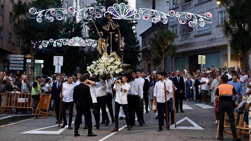 Procesión de San Roque celebrada ayer en Pontevedra.