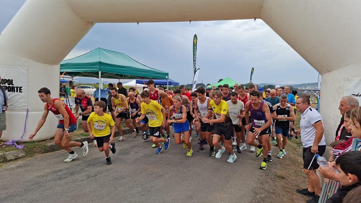 El Cross Solidario de Figueras se vuelca con el hospital de Jarrio con 1.300 corredores
