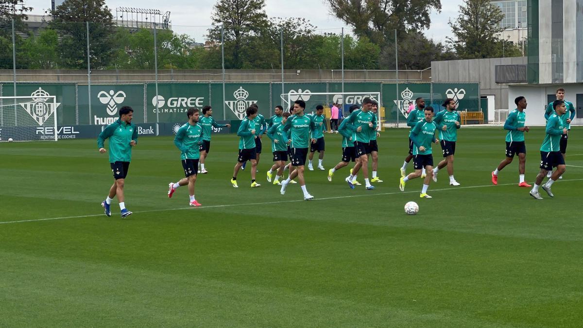 Vídeo | Amrabat se queda en el gimnasio y Giovani Lo Celso vuelve a los entrenamientos del Betis en la previa del Athletic