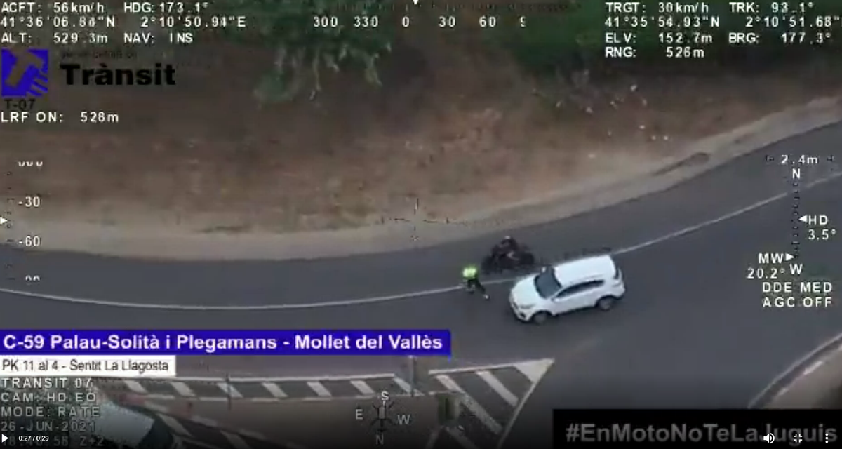 Vídeo | Així ha perdut 10 punts un motorista
