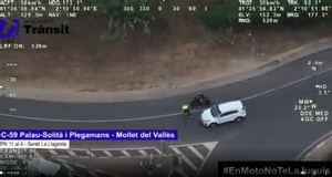 Vídeo | Així ha perdut 10 punts un motorista