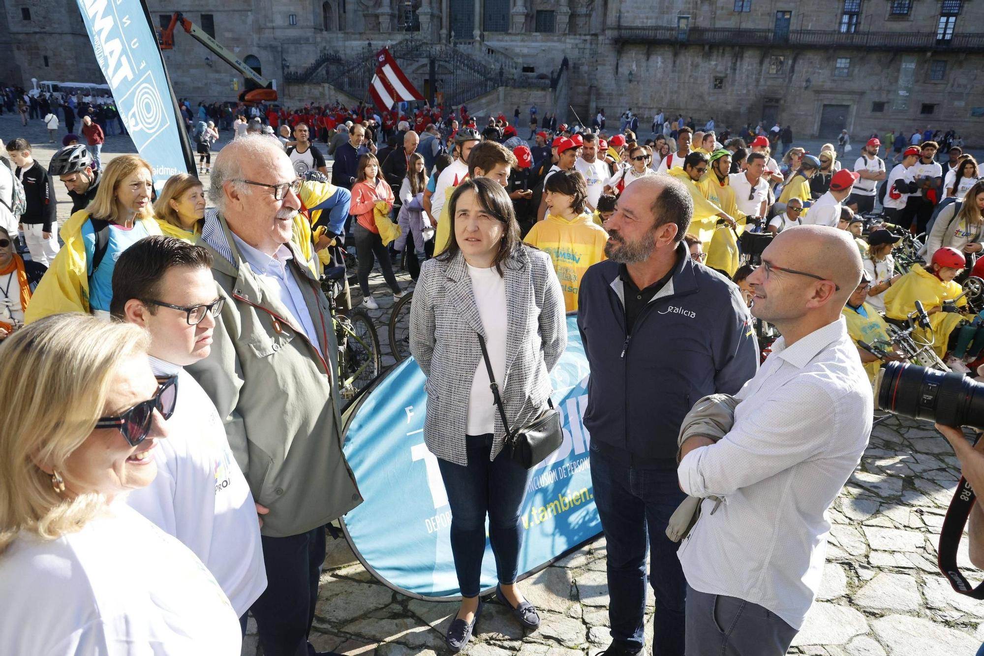 Vicente del Bosque e Irene Villa, en Santiago con el Camino de Valores por la inclusión