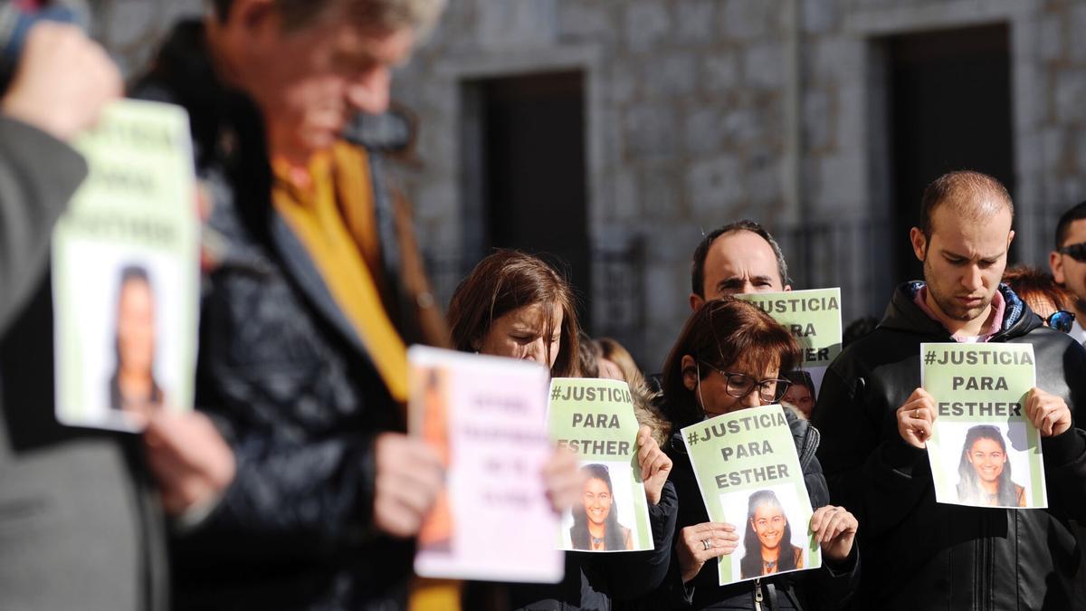 Foto de archivo de 2022 de una concentración para pedir justicia para Esther López.