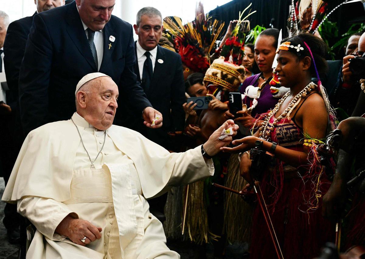 El Papa Francisco visita Papúa Nueva Guinea