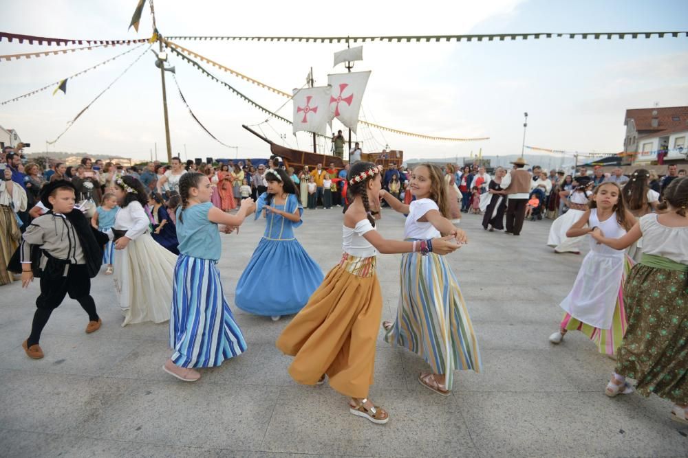 El municipio de Poio vive el día grande de la fiesta que reivindica el origen gallego del Almirante.