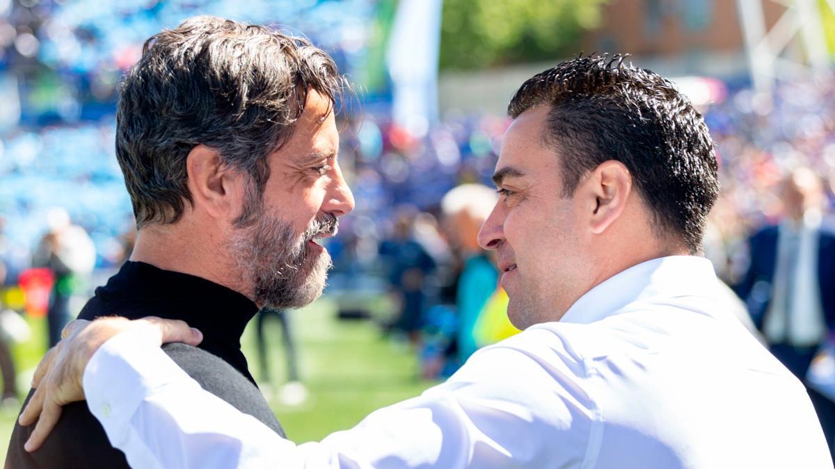 Quique Sánchez Flores responde a Xavi Hernández: "Tenemos un césped precioso"