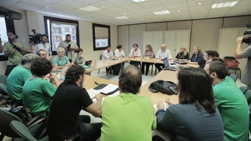 Décima reunión celebrada entre la conselleria de Educación y los comités de huelga.