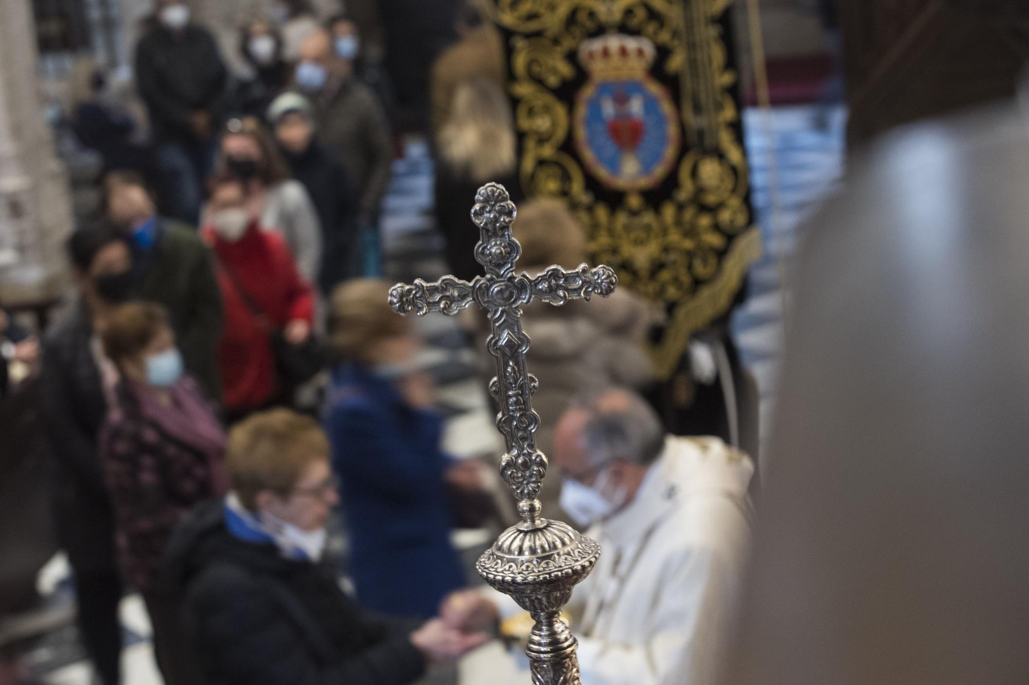 EN IMÁGENES: Así fue la misa de resurreción y proceción del Resucitado en Oviedo