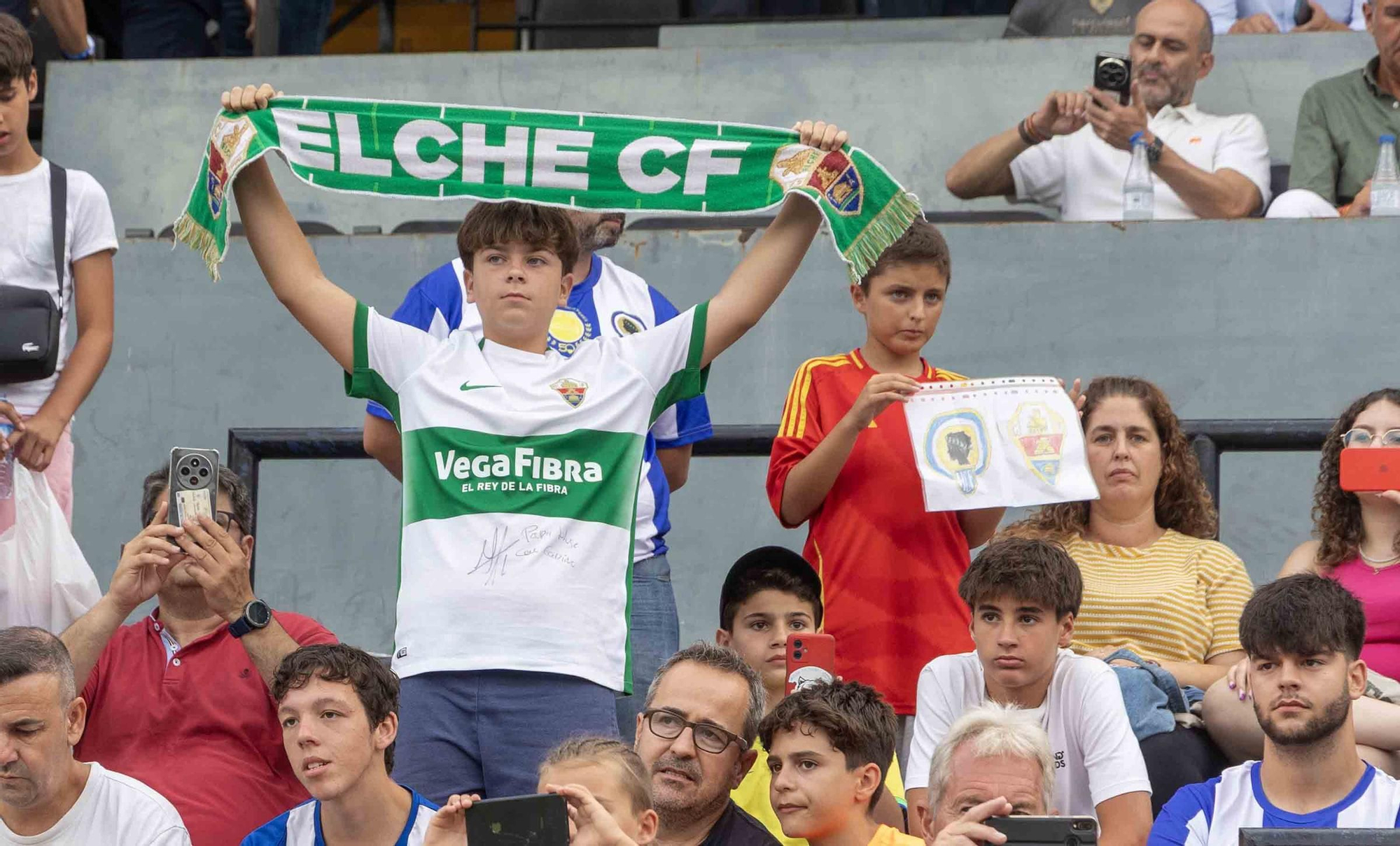 El Hércules se impone 2-0 al Elche en un derbi de nivel en el Rico Pérez
