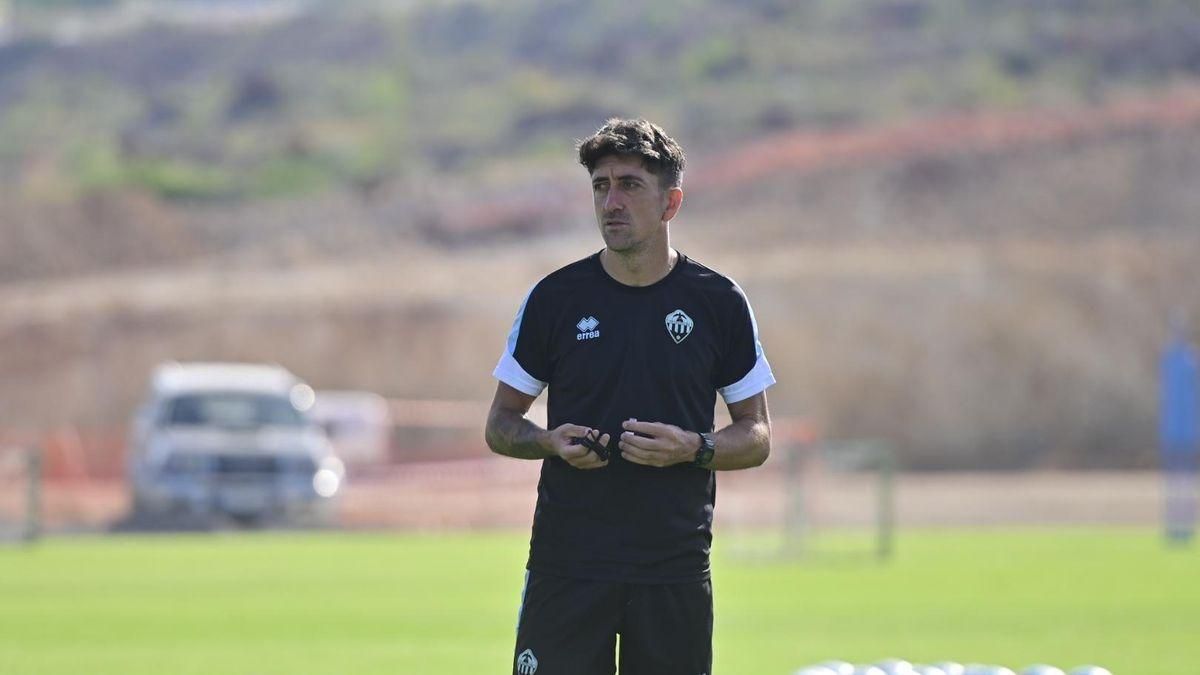 Pablo Hernández entrenando al CD Castellón