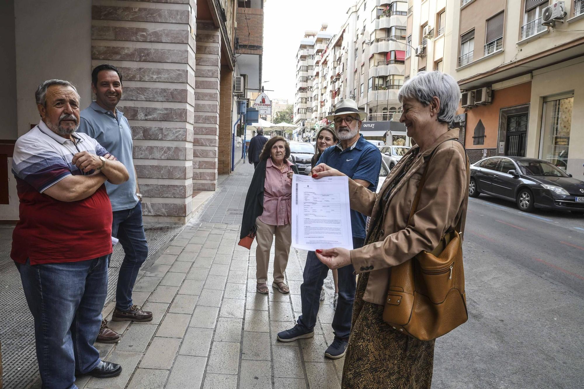 Vecinos del Centro piden más seguridad en Hogueras en caso de emergencia