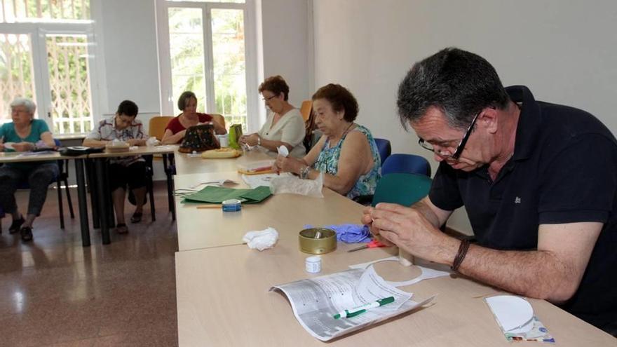 Los mayores aprenden en el estío