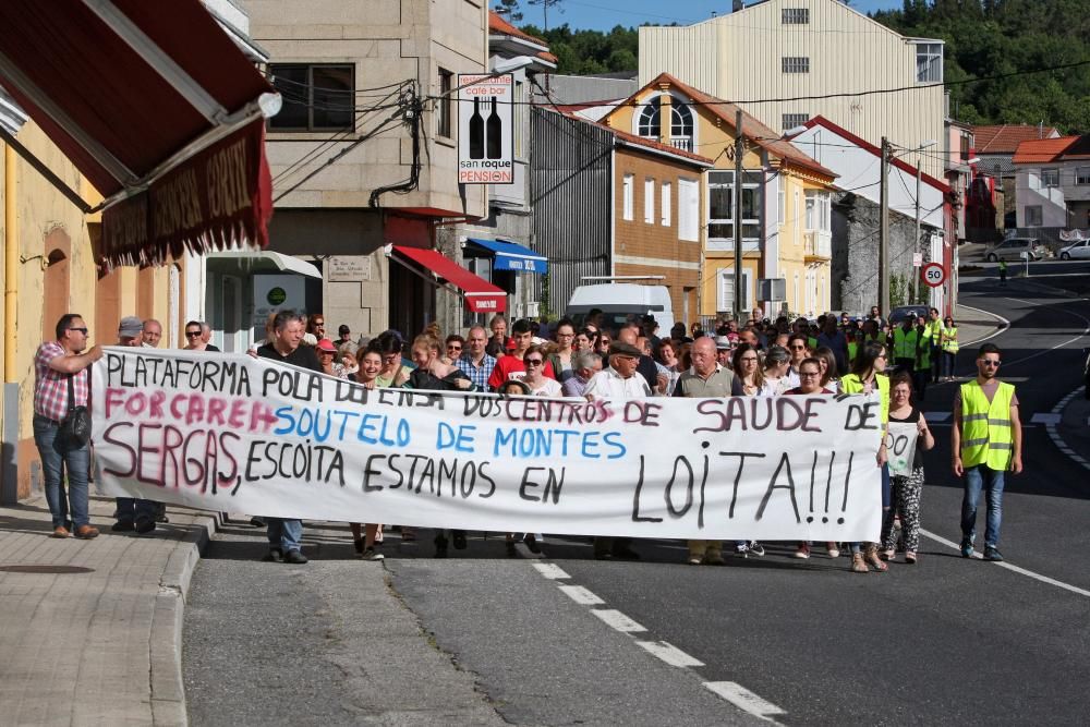 La plataforma busca exponerle la necesidad de 4 médicos en el municipio al conselleiro de Sanidade y al presidente de la Xunta.