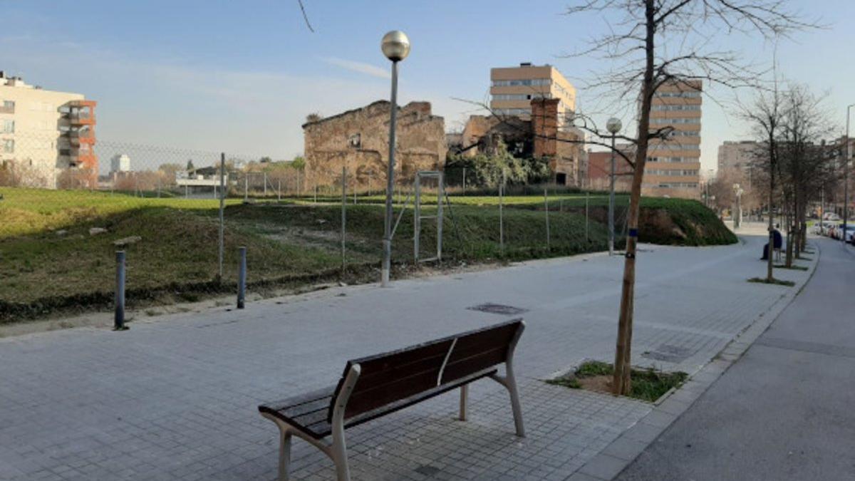 Solar donde se construirá el nuevo CAP de Can Llong de Sabadell.