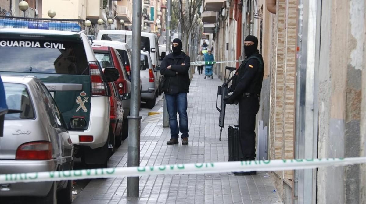 jgblanco37197845 badalona 07 02 2017 detenidos en badalona dos marroqu s acus170207110856
