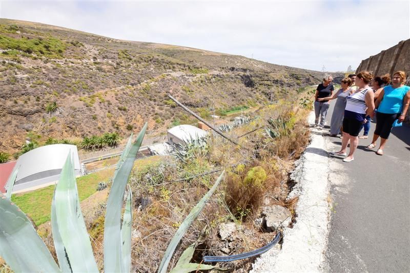 Vecinos denuncian el ruido y olor de la depuradora