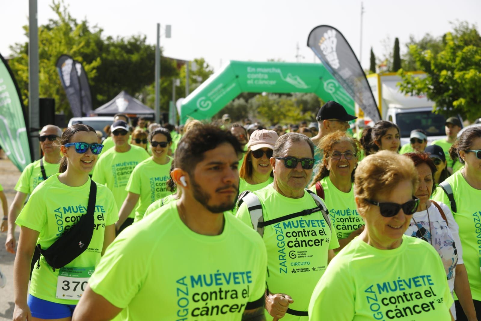 En imágenes | Miles de personas corren contra el cáncer en el Parque del Agua de Zaragoza