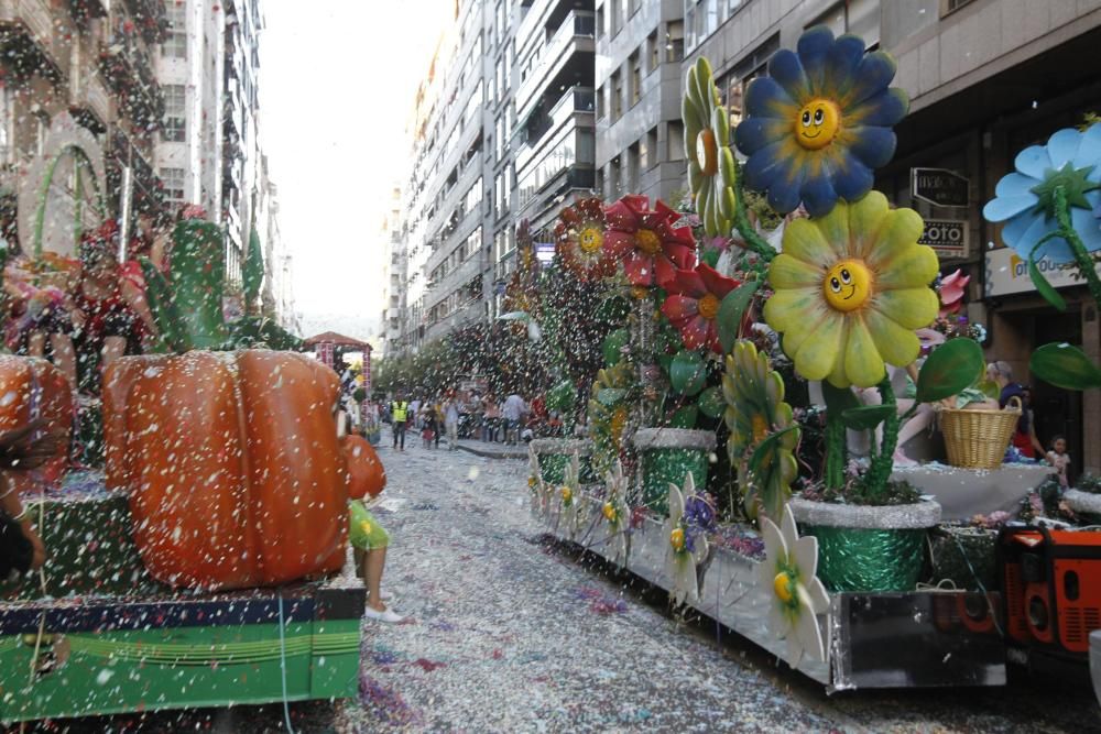 La Batalla de Flores de Ourense en uno de los principales reclamos de las fiestas mayores de la ciudad.