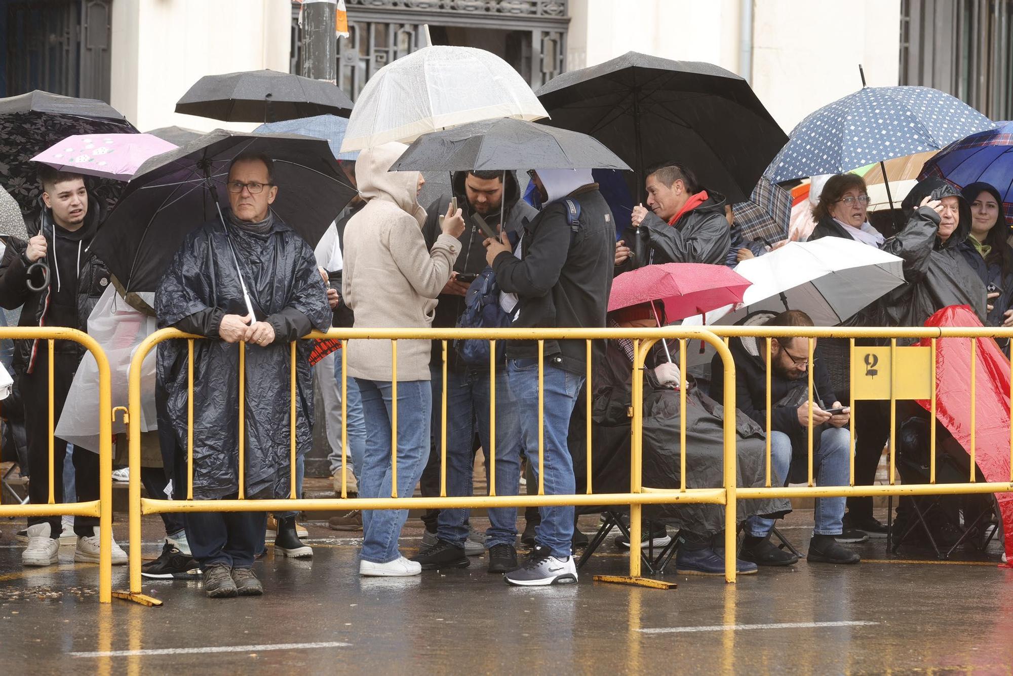 Búscate en la mascletà del 18 de marzo