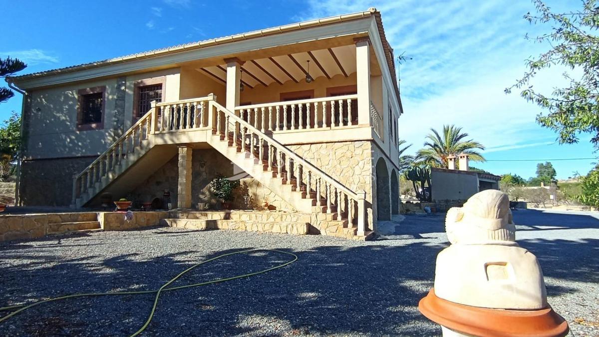 El chalet de lujo en venta ubicado en la zona de Santa Ana, Alicante