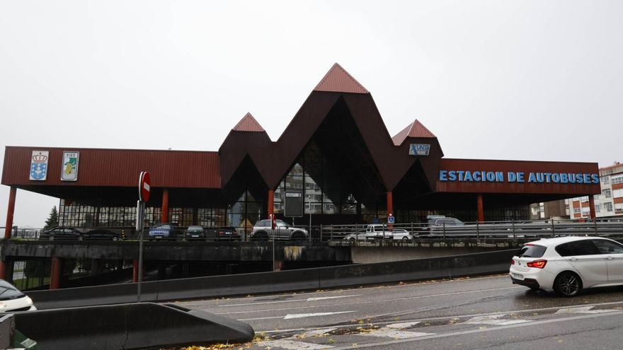 Vista exterior de la estación desde Gregorio Espino.