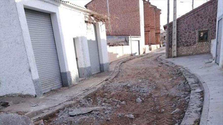 El Ayuntamiento de Bárboles realiza mejoras en varias calles