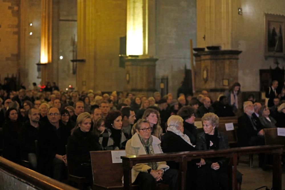 Funeral en Palma por la filóloga Aina Moll