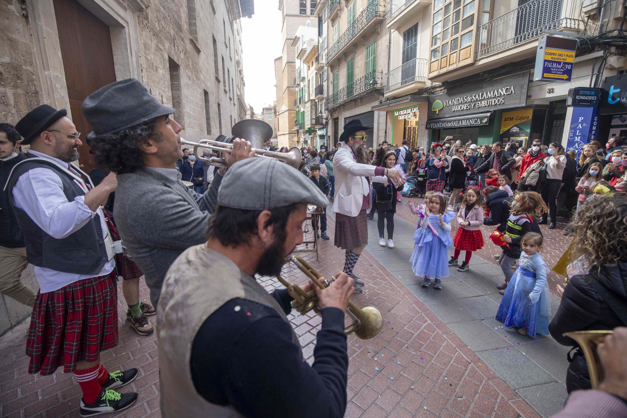 Aktivitäten statt Umzug: So haben die Kinder in Palma am Sonntag (27.2.) Karneval gefeiert