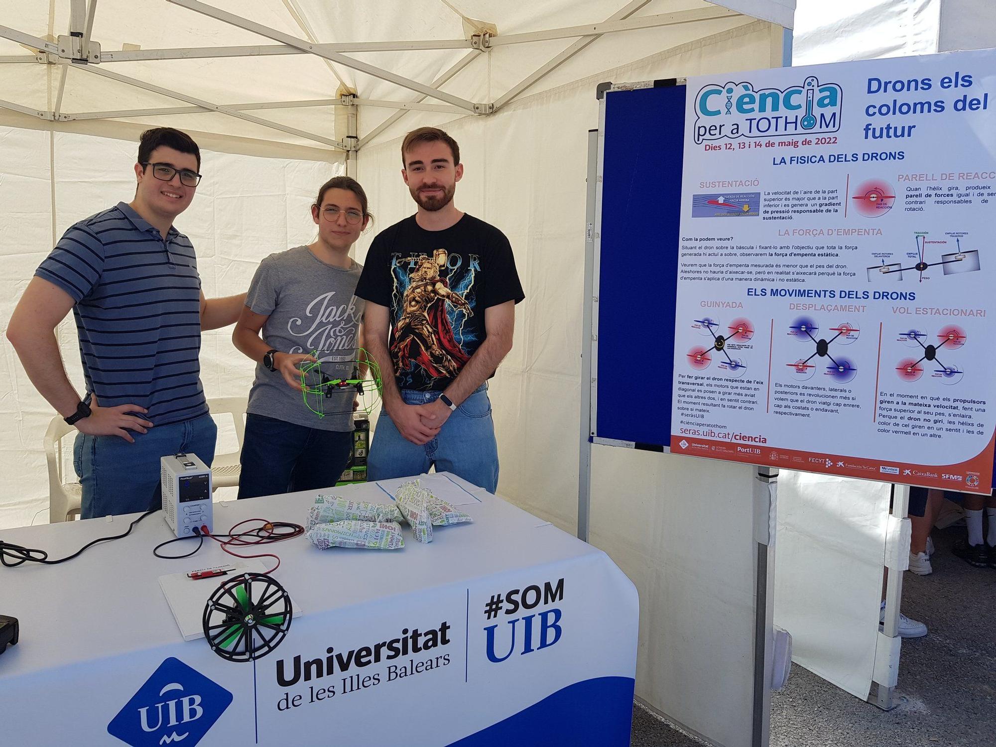 Las fotos de la mayor feria de divulgación científica de Baleares, que hoy ha inaugurado la UIB