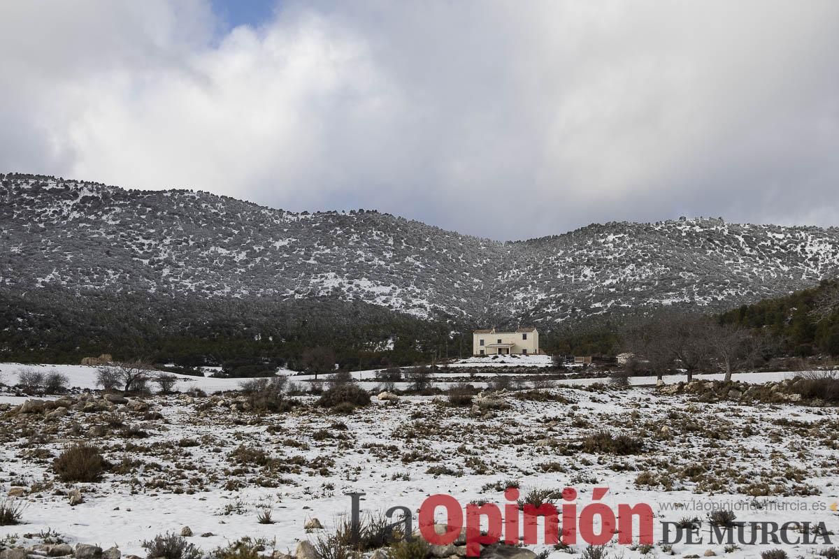 La borrasca Herminia tiñe de blanco la cima de la Región de Murcia