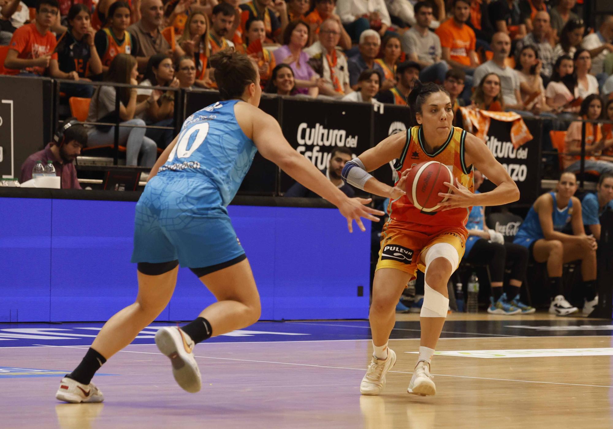 Valencia Basket - Perfumerías Avenida