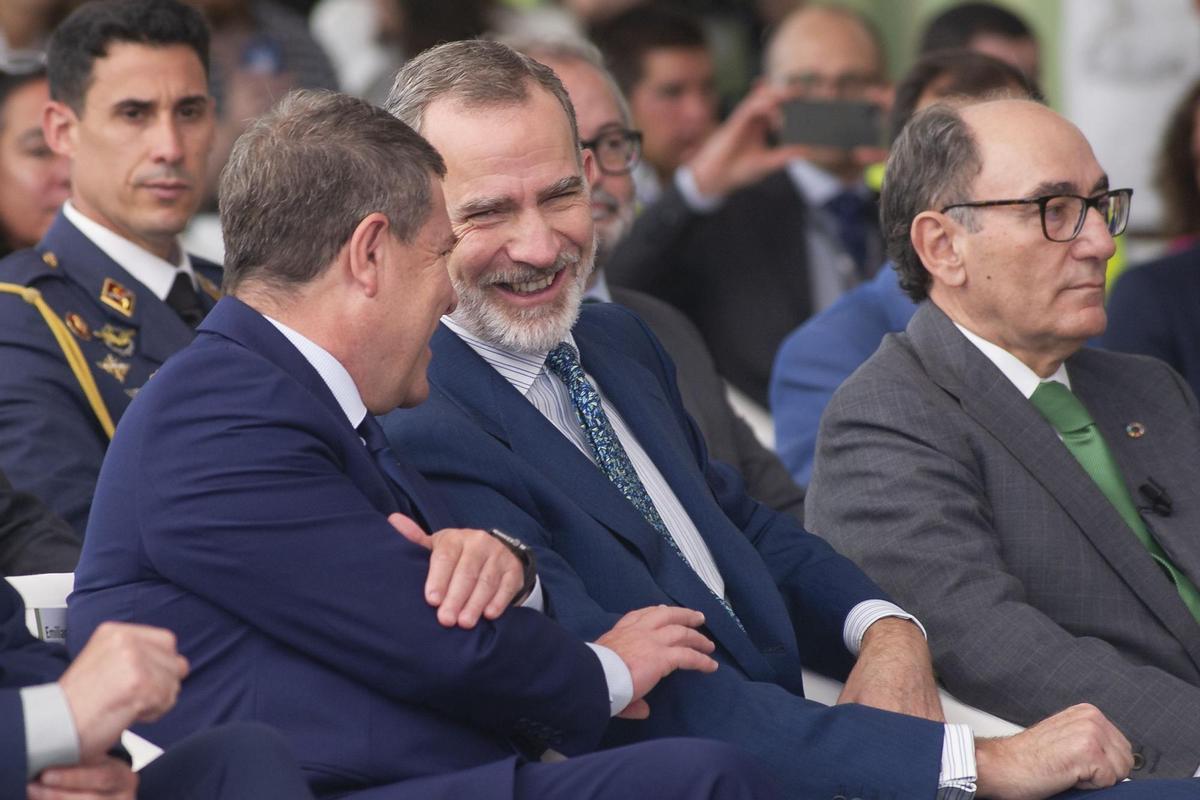 Emiliano García-Page, Felipe VI e Ignacio Sánchez Galán.