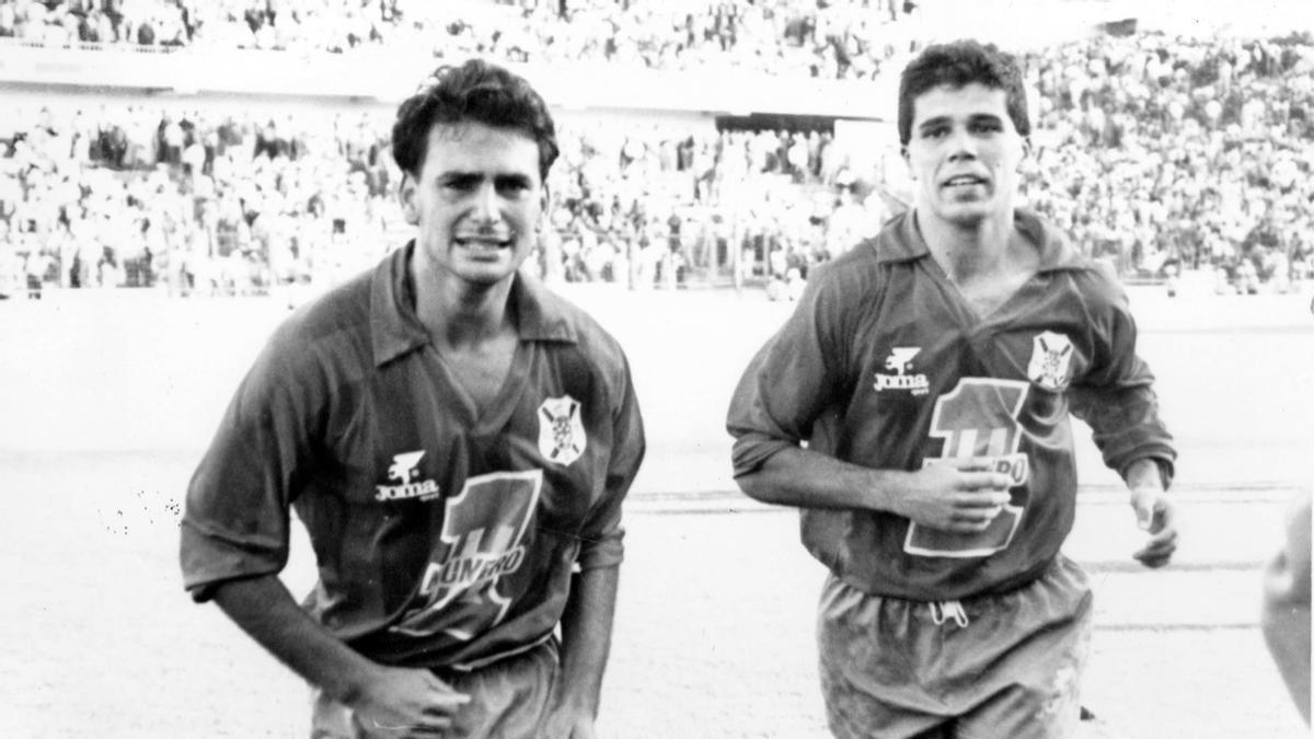 Eduardo Ramos celebra el gol de Riazor.