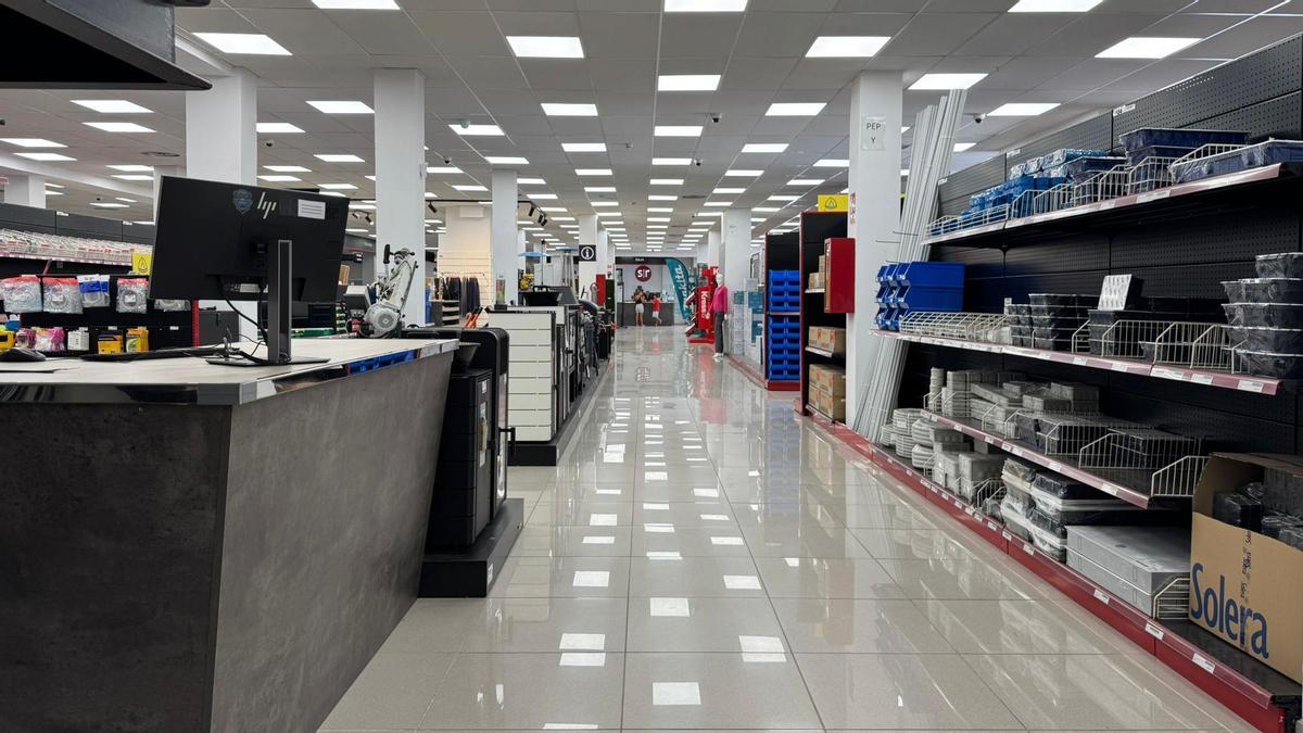 Socías y Rosselló ha inaugurado su nuevo Autoservicio Profesional.