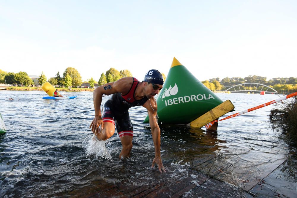 Los favoritos cumplen en el Campeonato de España de Triatlón Sprint en Pontevedra