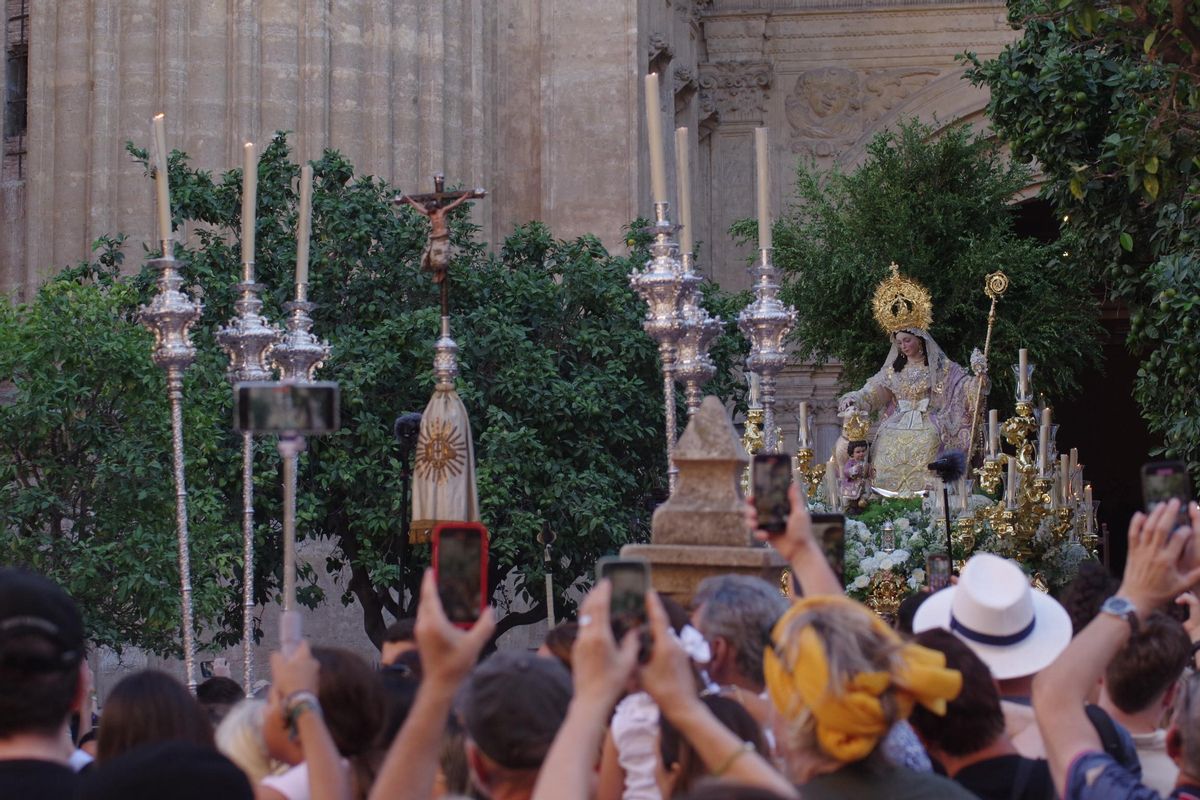 La procesión de la Divina Pastora por su Coronación Canónica, en imágenes